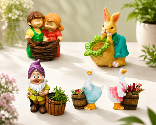 Pots & Planters