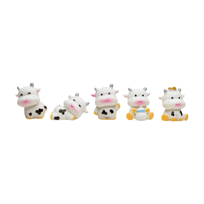 Wonderland imported miniatures ( pack of 6) cows