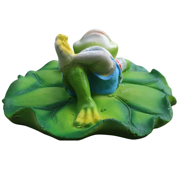 Wonderland Relaxing Frog on Lily Pad Wall Hanging/Garden Statue/Home Decor Showpiece | Resin Decorative Figurine for Balcony, Patio, or Living Room |