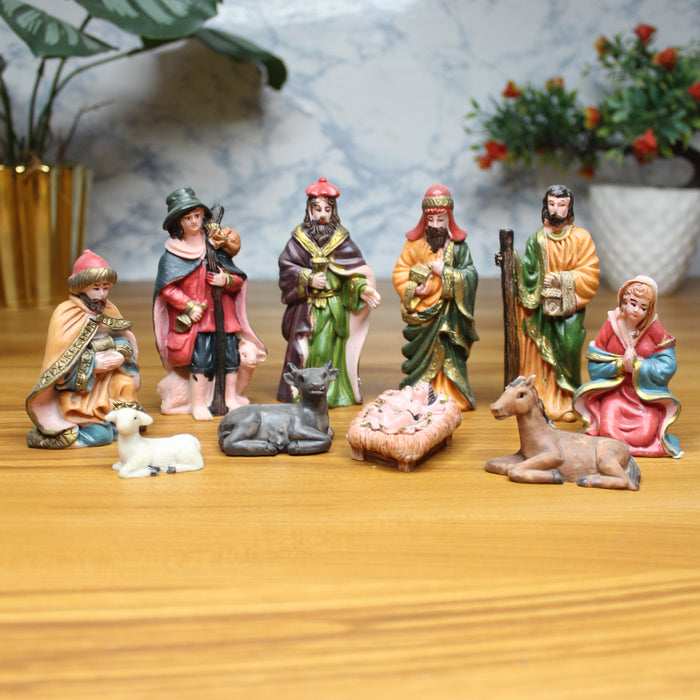 Wonderland Christmas crib nativity figures, set of 10