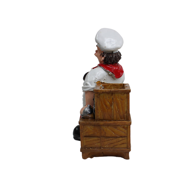 Wonderland Chef with Pan and Fork Holder Ornaments Home Decor Kitchen Resin Crafts Chef Statue for Kitchen Decoration