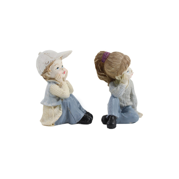 Wonderland  Thinking about dreams  Girl and Boy figurine