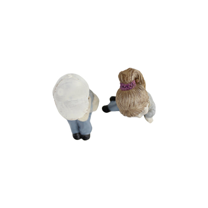 Wonderland  Thinking about dreams  Girl and Boy figurine
