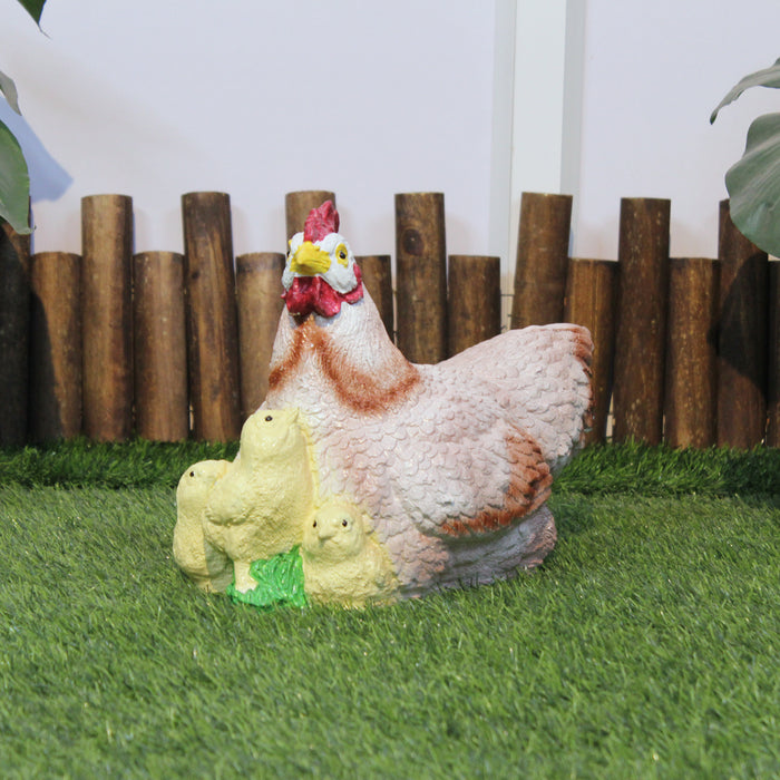 Wonderland Resin Hen With Chicks Garden décor Statue