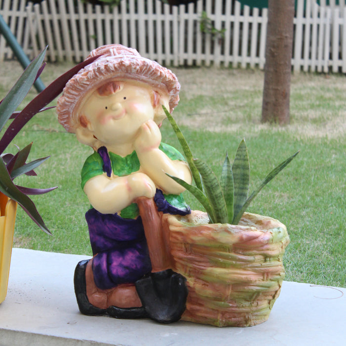 Wonderland Farm boy planter (green)