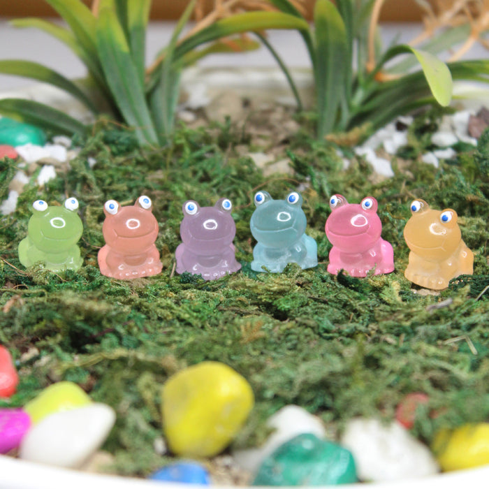 Wonderland imported miniatures ( pack of 4 ) glow frogs