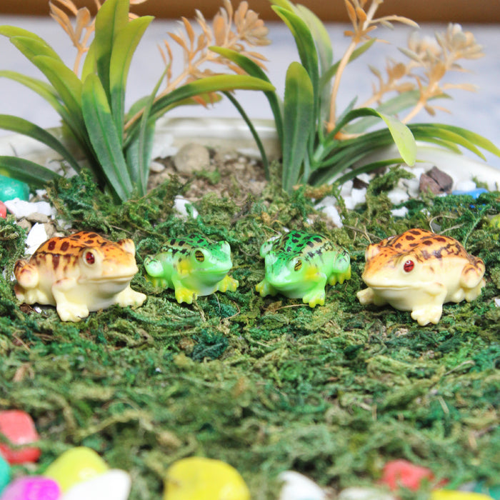 Wonderland imported miniatures ( pack of 4 ) real looking frogs