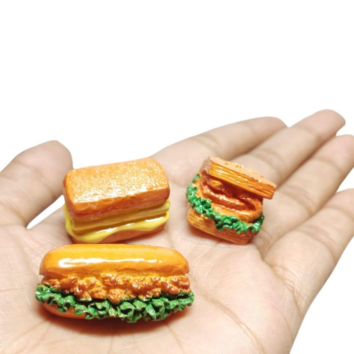 Wonderland (Set of 3 Miniature Junk Food Burger, Hotdog Resin Food Play Mini Burger Kitchen Scene