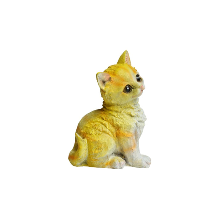 Wonderland resin yellow kitty statue