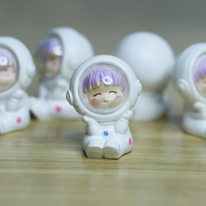 Wonderland Cute Astronut Boy (Set of 5)|Miniature toys | Tiny toys |Mini collectibles |Small figures | Miniature dollhouse| Miniature fairy garden accessories| Unique gifts