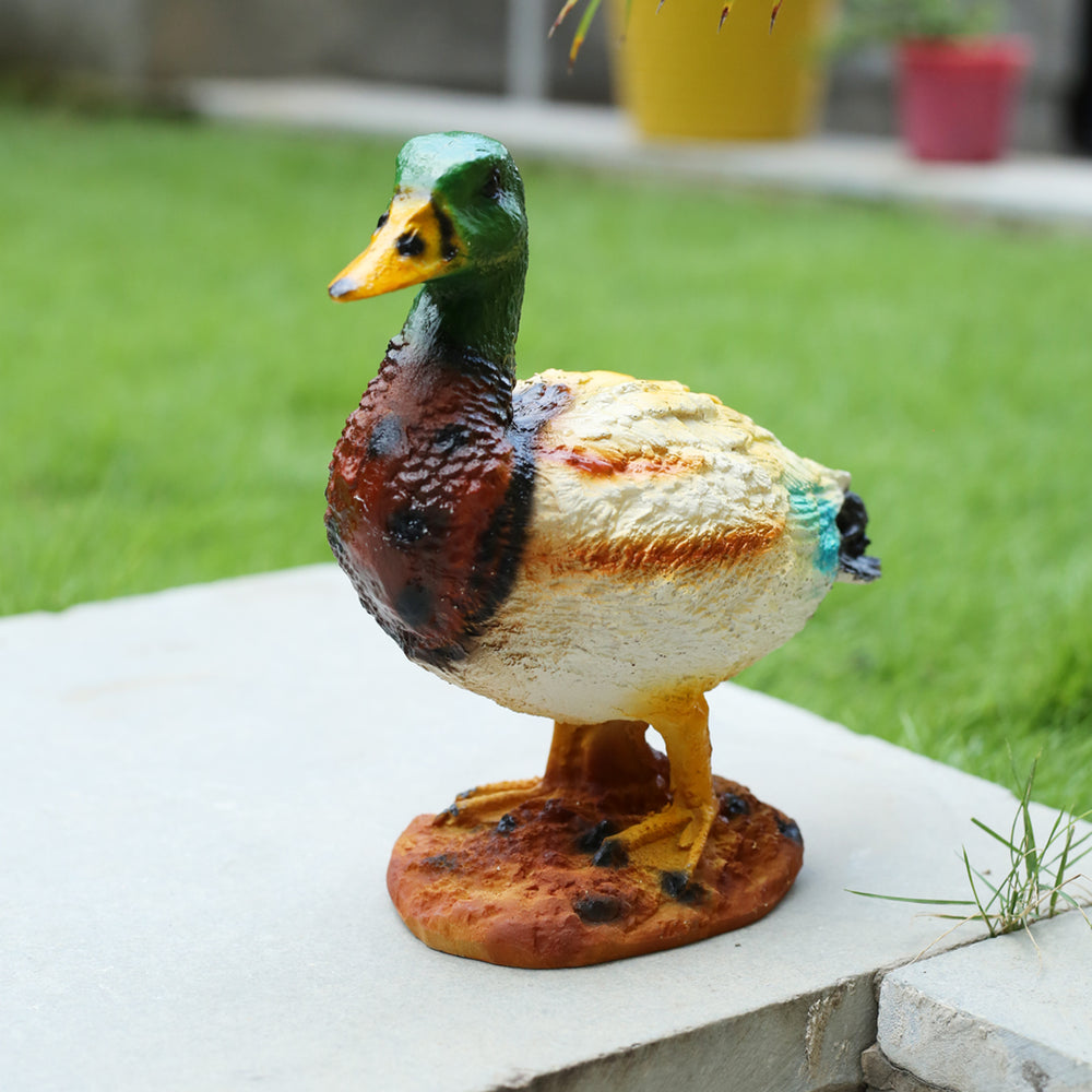 Duck Statue for Home and Garden Decoration (Green)