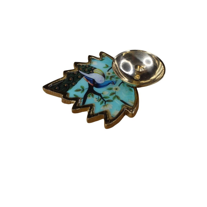 Wonderland  3.1 inch   Brass Diya|Oil Lamp with Leaf Design|Pichwai Art Diya