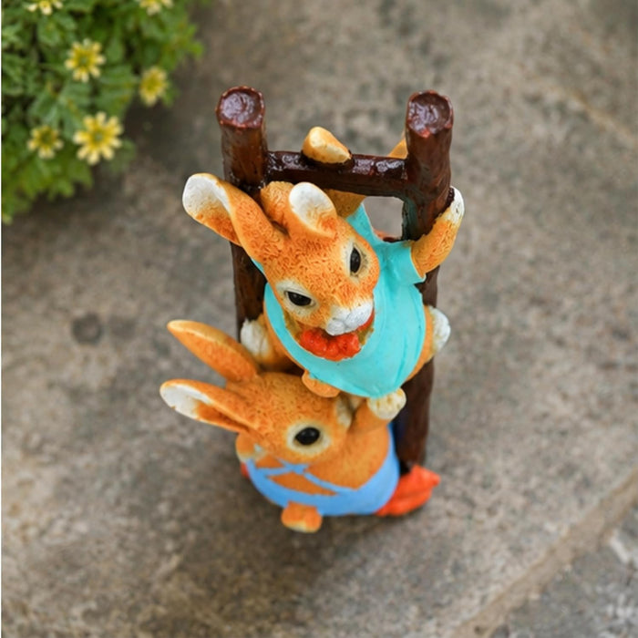 Resin Funny 2 Gnomes on Ladder Santa Idol, Standard