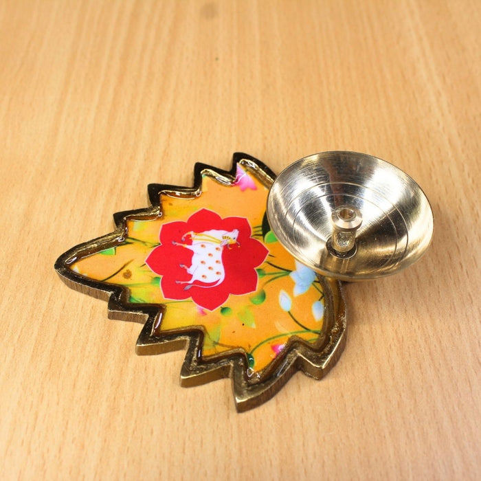 Wonderland 3.1 inch  Brass Diya|Oil Lamp with Meenakari Leaf Design