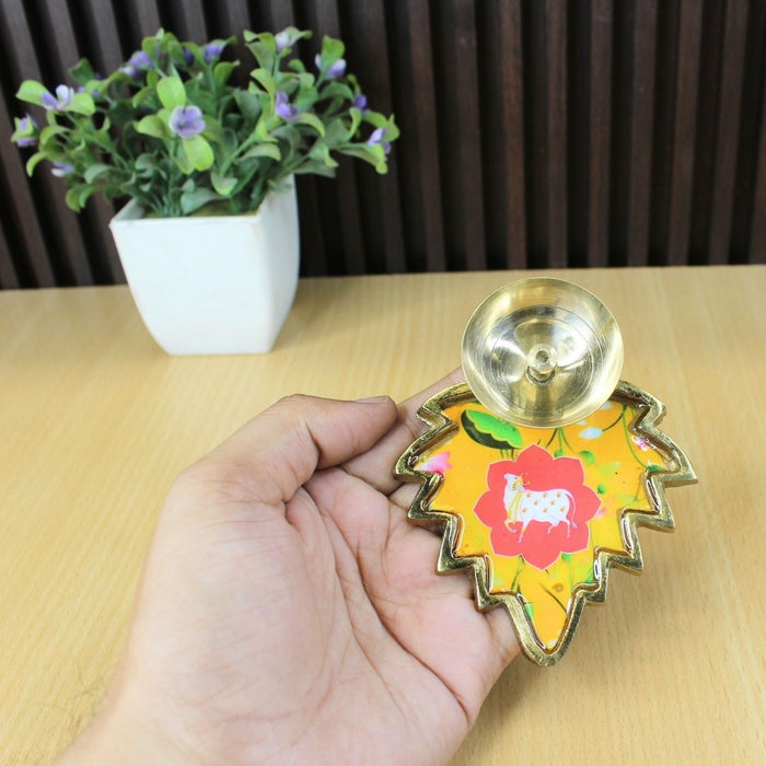 Wonderland 3.1 inch  Brass Diya|Oil Lamp with Meenakari Leaf Design