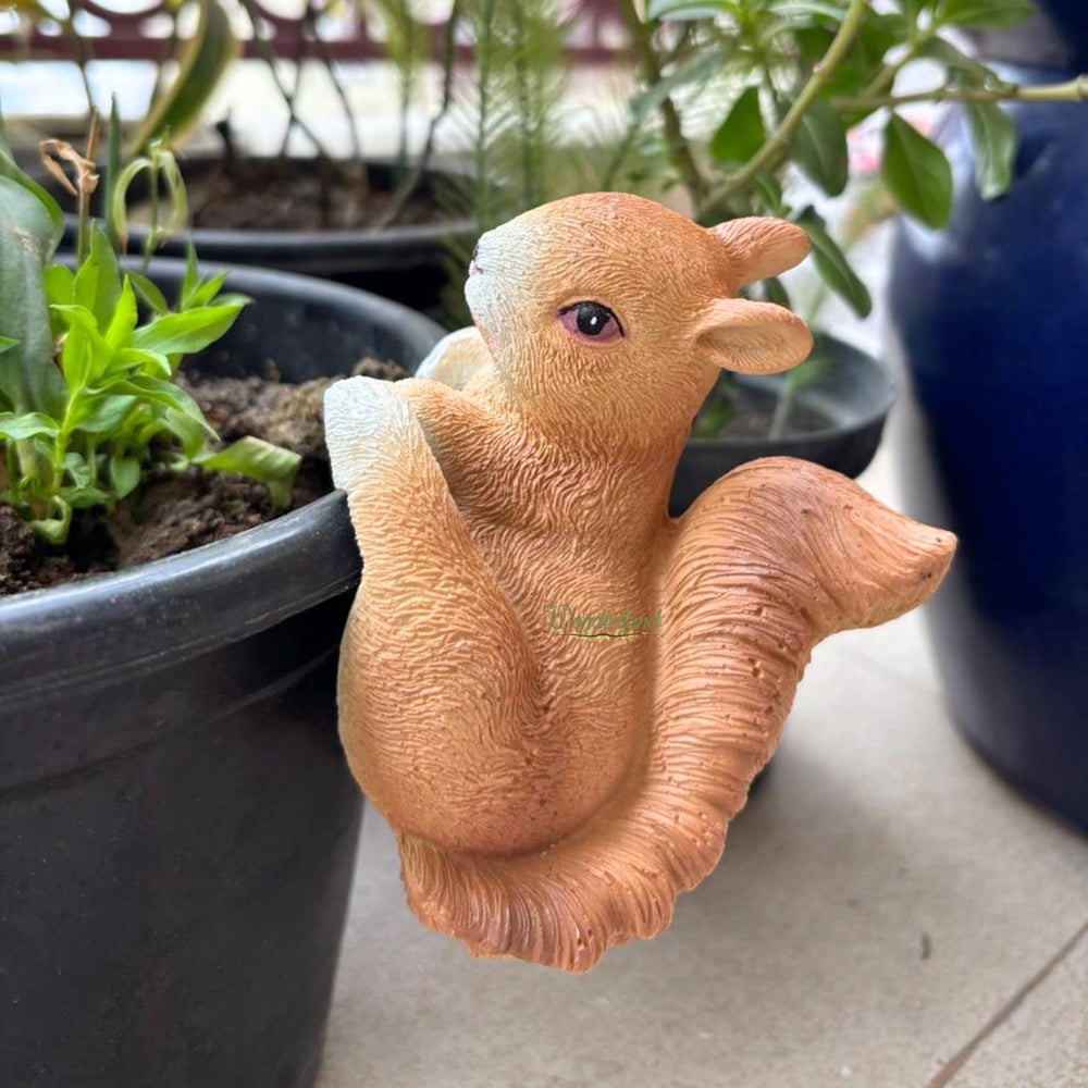 Squirrel Hanging Planter/Pot Hanger | Adorable Squirrel Figurine Clip-On Decoration
