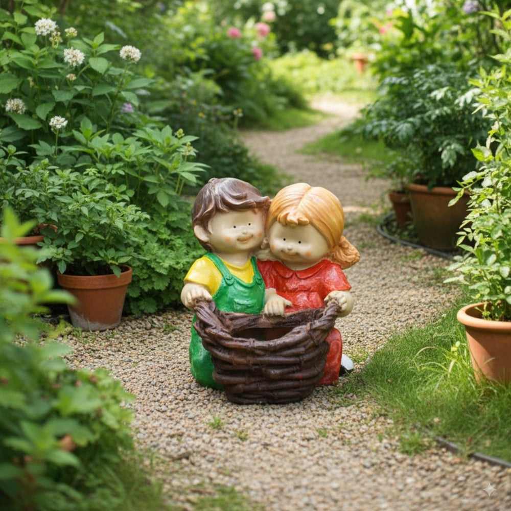 Wonderland  "Friends" Decorative Planter