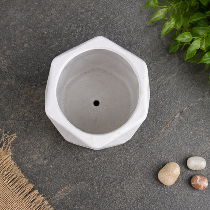 Geometric Faceted Planter – Modern White Ceramic Flower Pot for Indoor Plants, Desk, Balcony, and Home Decor (Plants Are Not Included)