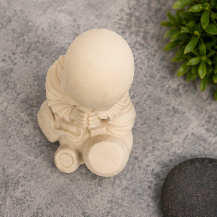 Baby Monk Sitting with Folded Hands (Buddha Statue, Monk Statue, Garden Statue, Outdoor décor, Resin décor) (Feng Shui Items, Zen Garden)