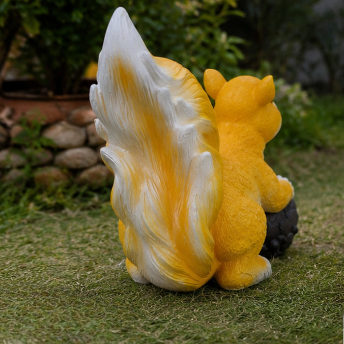 Big Sitting Squirrel for Balcony and Garden Decoration
