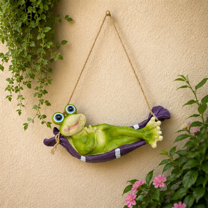 Frog on Hammock - Cheerful Garden & Indoor Hanging Décor