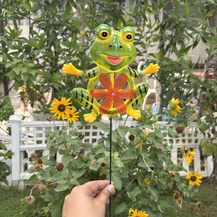 Decorative Frog Garden Stakes with Wind Spinner (Pack of 2) – Cute Metal Animal Plant Pot Stakes, Weather-Resistant Outdoor Lawn, Patio & Yard Decor