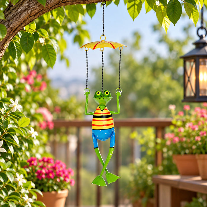 Metal Hanging Parachute Frog for Balcony and Garden Decoration