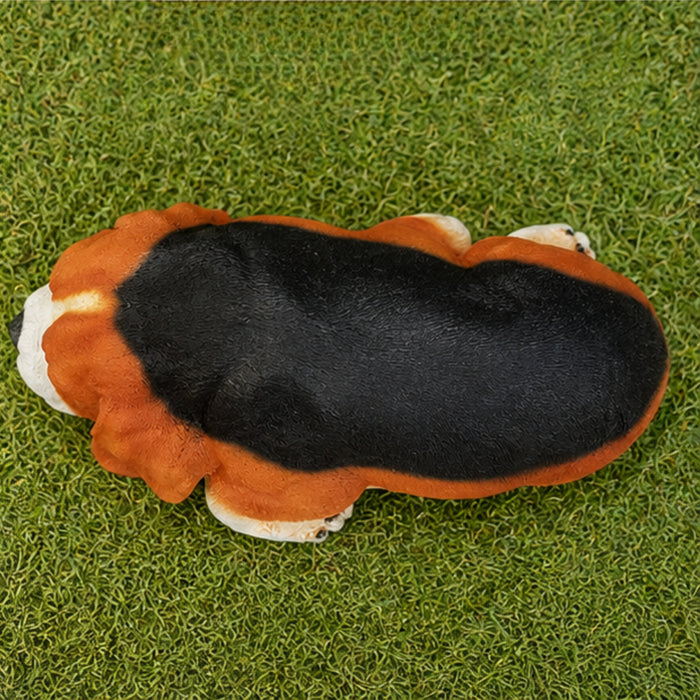Beagle Dog Sleeping Statue for Garden Decoration (Brown)