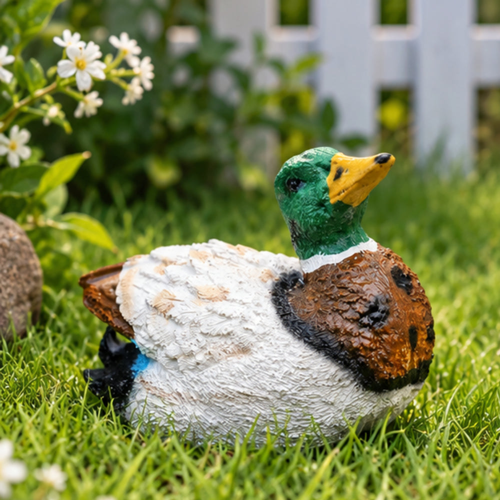 Duck Statue for Home and Garden Decoration (Green)