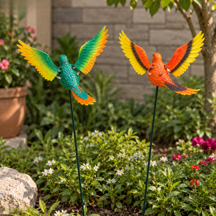 Vibrant Flying Parrot Garden Stakes (Set of 2) – Yellow & Green Tropical Macaw Bird Sticks for Garden Beds & Patio Greenery