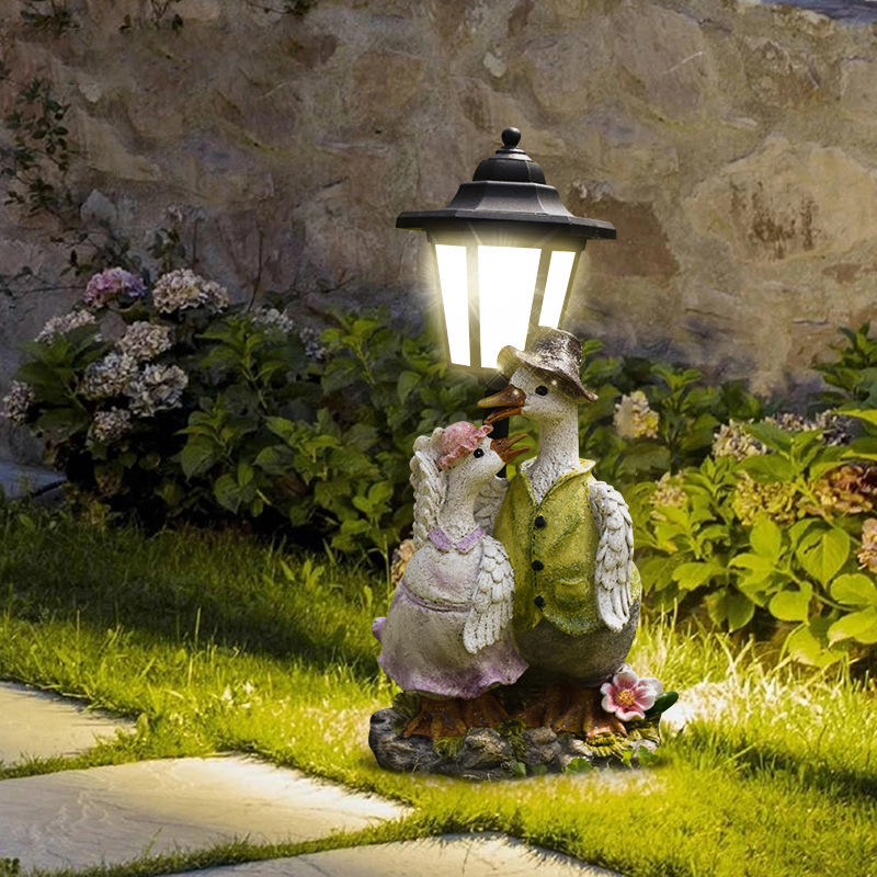 Solar Powered Garden Duck Couple Statue Solar Light