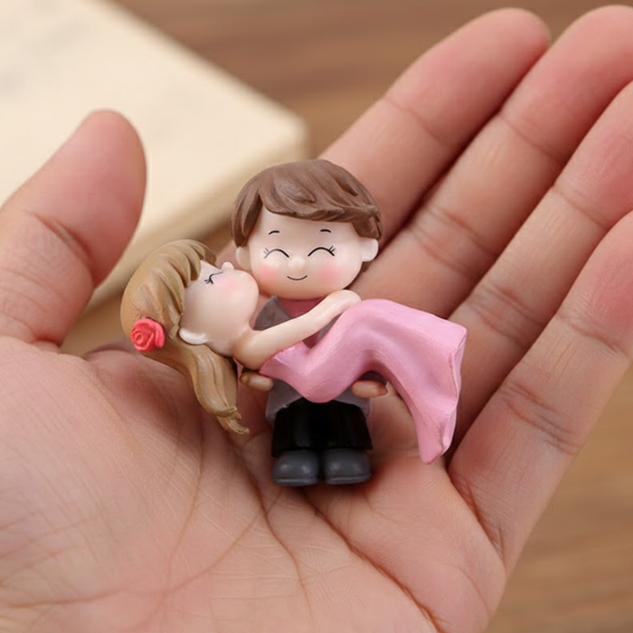 Couple Miniature Set(Boy holding girl)| Bonsai Tray Garden| Doll House Accessory| Figurine for Car Dashboard| Shelf Decor| Valentine, Annivesary Gift- 2.3x0.2x2.1 inches
