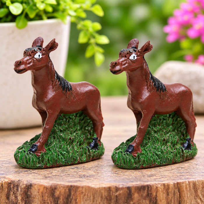 (set of 2)  resin miniature horse figurine