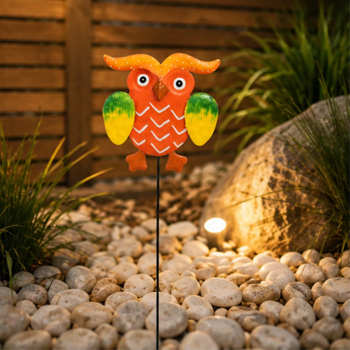 Metal red owl garden stick