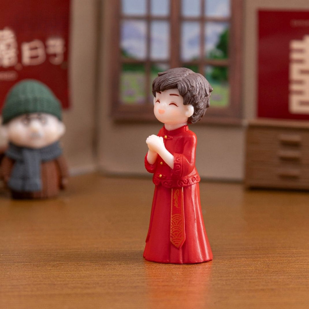 Mini Chinese Wedding Couple Dolls – Adorable Resin Bride & Groom