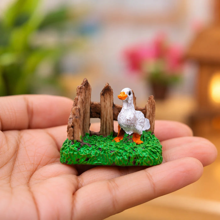 Handcrafted Miniature Duck with Wooden Fence Set (Set of 2) – Plastic Fairy Garden & Home Decor Figurines