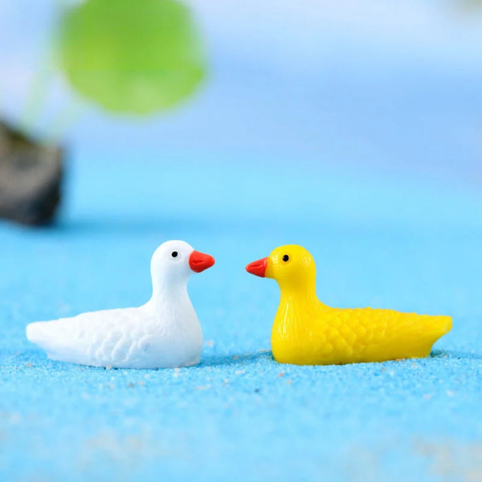 6 Pcs Miniature Duck Figurines Set – Cute White & Yellow Plastic Ducks for Fairy Gardens, Terrariums, Micro Landscape & DIY Crafts