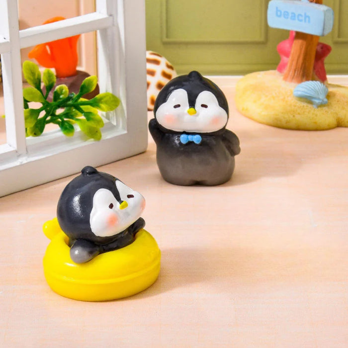 Miniature Cute Penguin Figurines Set of 6 – Tiny Plastic Ocean Animal Statues for Micro Landscape, Terrarium, Dollhouse & Fairy Garden Décor