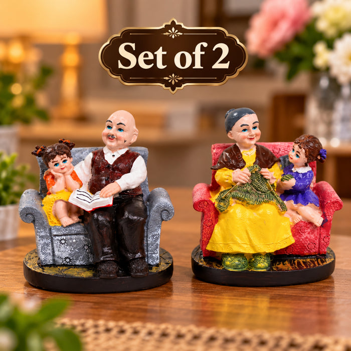 (Set of 2) Grandparents with GrandDaughter