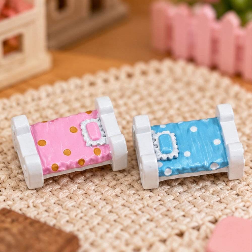 Wonderland Imported Miniatures (Pack of 2) Mini Beds  |Miniature Figurine| Shelf Décor | Resin Home décor | Gift Items