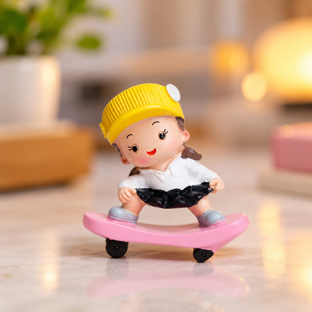 Single piece Girl on stake board Miniature