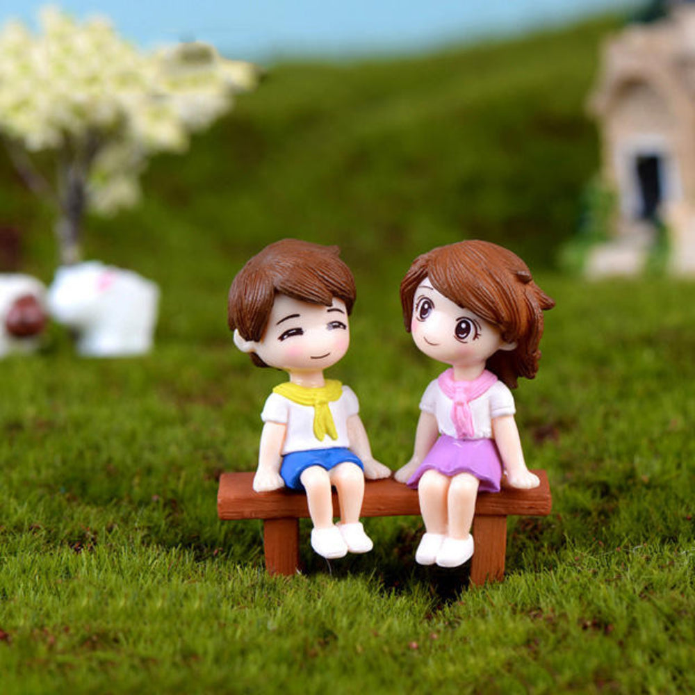 Miniature Couple Set for Miniature Garden Decor (Bonsai , Plant décor, Miniature Toys) (Kids in Uniform)