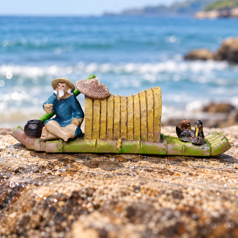 Miniature Toys : Fisherman on Boat