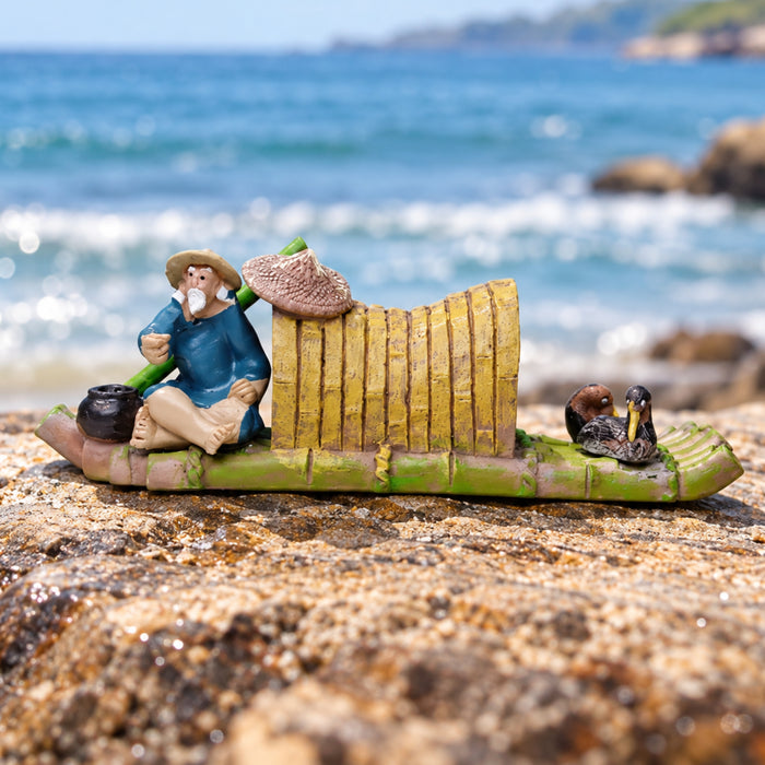 Miniature Toys : Fisherman on Boat