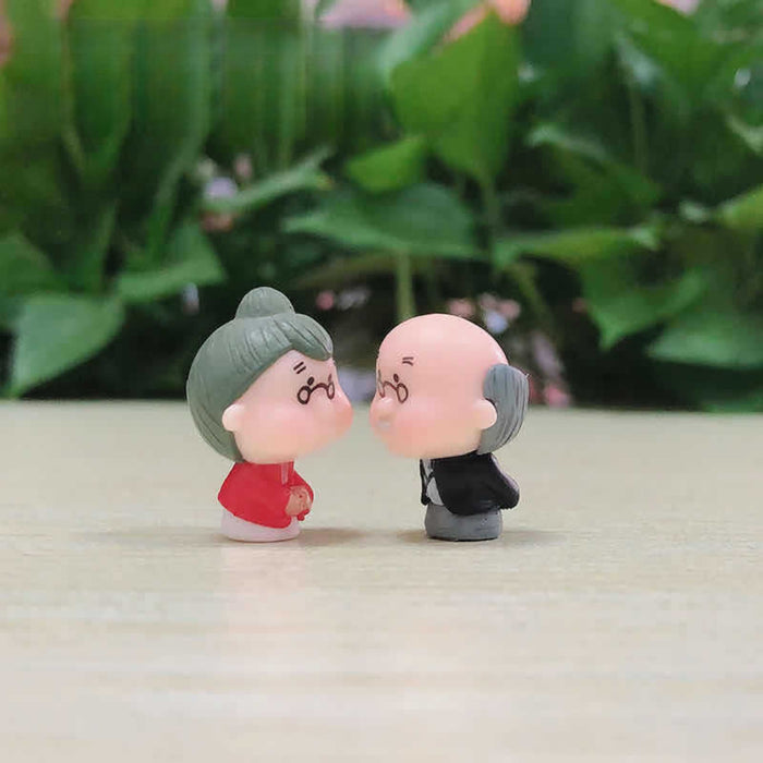 Wonderland Handcrafted Grandparents Miniature Statues – Sweet Elderly Couple Home Decor Figurines for Shelves and Desks| Fairy Garden Accessories, Doll House, DIY Craft, Display (Set of 2)