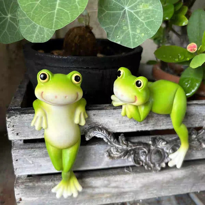 set of 2Hanging Frog Figurine Set, Pot Hugger