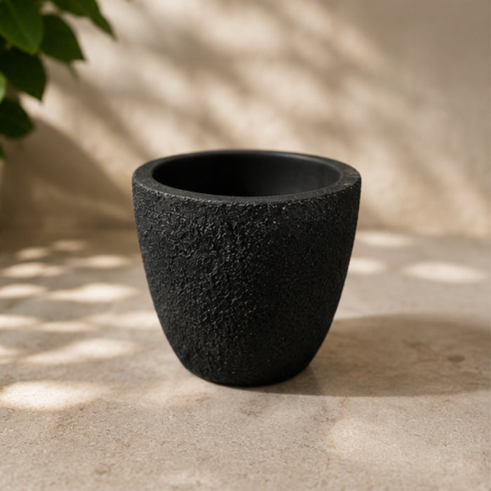 Handcrafted Textured Terracotta Plant Pot – Modern Black