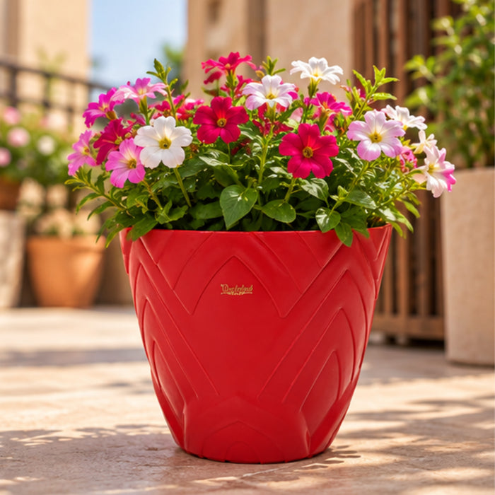 Single : Red Lotus 8 Inches PP/ PVC / High Quality Plastic Planter
