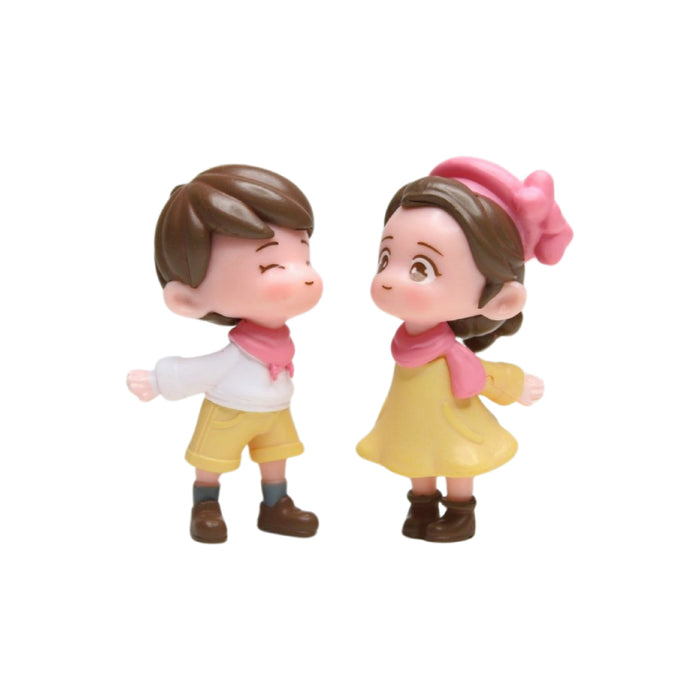 Wonderland imported miniatures ( pack of 4 ) romantic couple