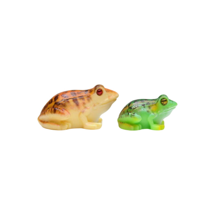 Wonderland imported miniatures ( pack of 4 ) real looking frogs